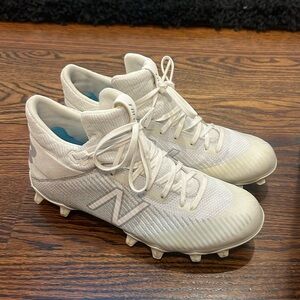 New Balance FREEZE women’s lacrosse cleats